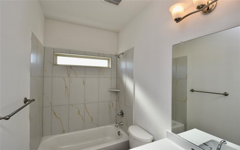 2412 Glasgow Way, Denton, TX 76207, 4 Bedrooms Bedrooms, ,3 BathroomsBathrooms,Residential,For Sale,2412 Glasgow Way,0,21153203