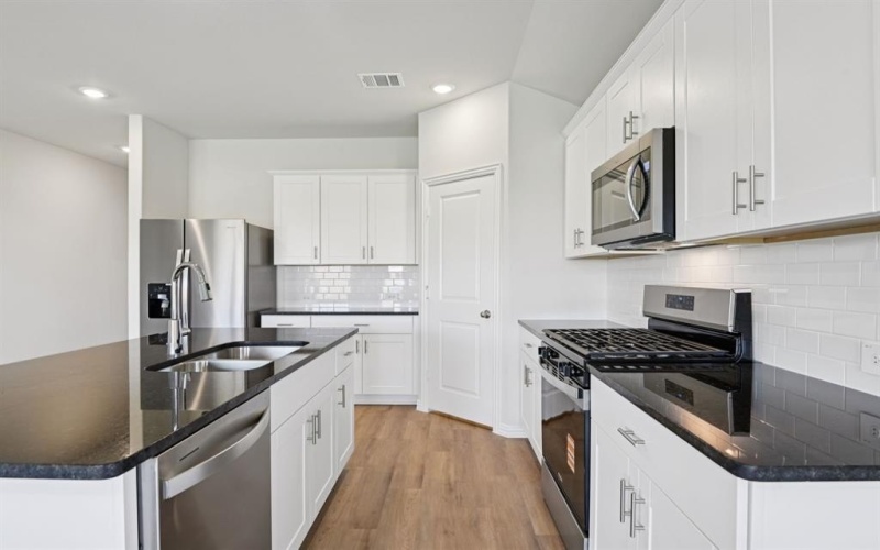 1804 Gardendale Hollow Lane, Anna, TX 75409, 4 Bedrooms Bedrooms, ,3 BathroomsBathrooms,Residential,For Sale,1804 Gardendale Hollow Lane,0,21153573