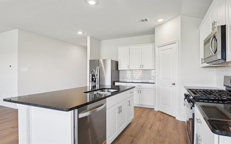 1804 Gardendale Hollow Lane, Anna, TX 75409, 4 Bedrooms Bedrooms, ,3 BathroomsBathrooms,Residential,For Sale,1804 Gardendale Hollow Lane,0,21153573