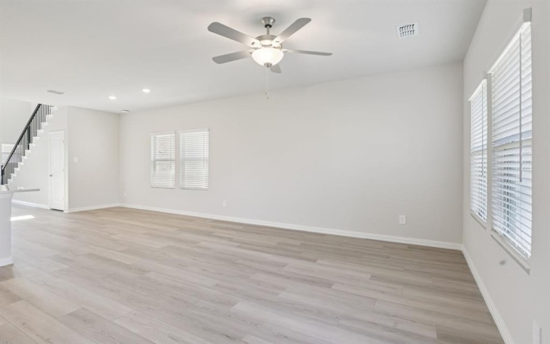 800 Leavenworth Drive, Princeton, TX 75071, 4 Bedrooms Bedrooms, ,2 BathroomsBathrooms,Residential,For Sale,800 Leavenworth Drive,0,21153581