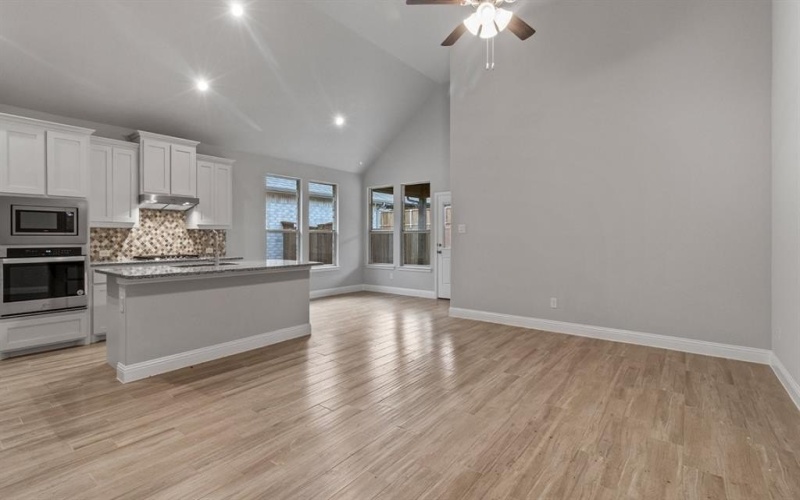 11229 TREEHOUSE Trail, Justin, TX 76247, 4 Bedrooms Bedrooms, ,3 BathroomsBathrooms,Residential,For Sale,11229 TREEHOUSE Trail,0,21153872