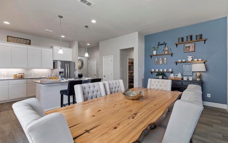 11205 TREEHOUSE Trail, Justin, TX 76247, 4 Habitaciones Habitaciones , ,2 BañosBaños,Residential,En Venta,11205 TREEHOUSE Trail,0,21154103