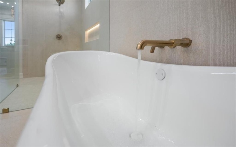 131 Big Catch Lane, Robinson, TX 76706, 4 Bedrooms Bedrooms, ,3 BathroomsBathrooms,Residential,For Sale,131 Big Catch Lane,0,21154275