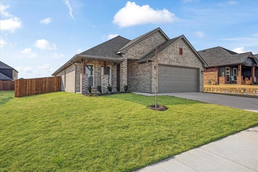 4300 Hummingbird Drive, Sherman, TX 75092, 4 Bedrooms Bedrooms, ,2 BathroomsBathrooms,Residential,For Sale,4300 Hummingbird Drive,0,21154972