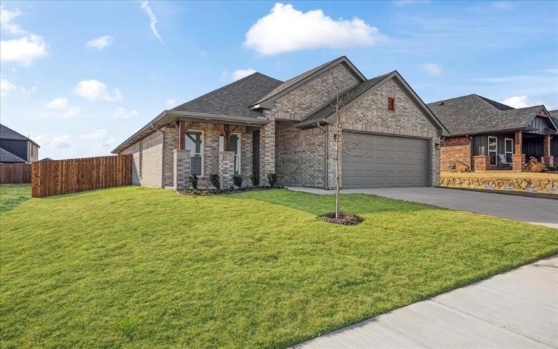 4300 Hummingbird Drive, Sherman, TX 75092, 4 Bedrooms Bedrooms, ,2 BathroomsBathrooms,Residential,For Sale,4300 Hummingbird Drive,0,21154972