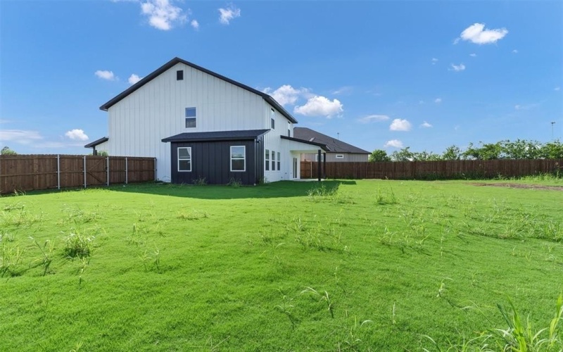 576 Highview Court, Godley, TX 76044, 3 Bedrooms Bedrooms, ,2 BathroomsBathrooms,Residential,For Sale,576 Highview Court,0,21155076