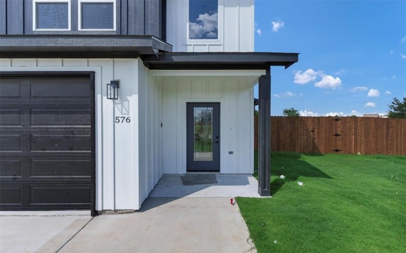 576 Highview Court, Godley, TX 76044, 3 Bedrooms Bedrooms, ,2 BathroomsBathrooms,Residential,For Sale,576 Highview Court,0,21155076