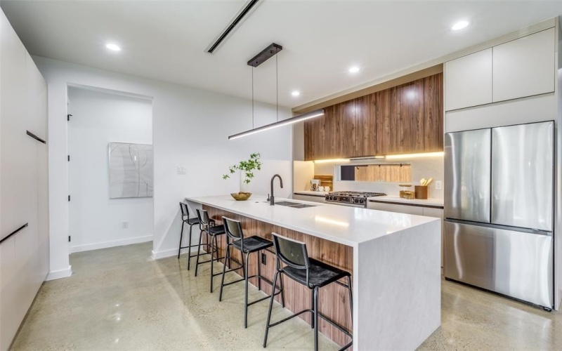 1439 E Louisiana Avenue, Dallas, TX 75216, 3 Habitaciones Habitaciones , ,2 BañosBaños,Residential,En Venta,1439 E Louisiana Avenue,0,21155290