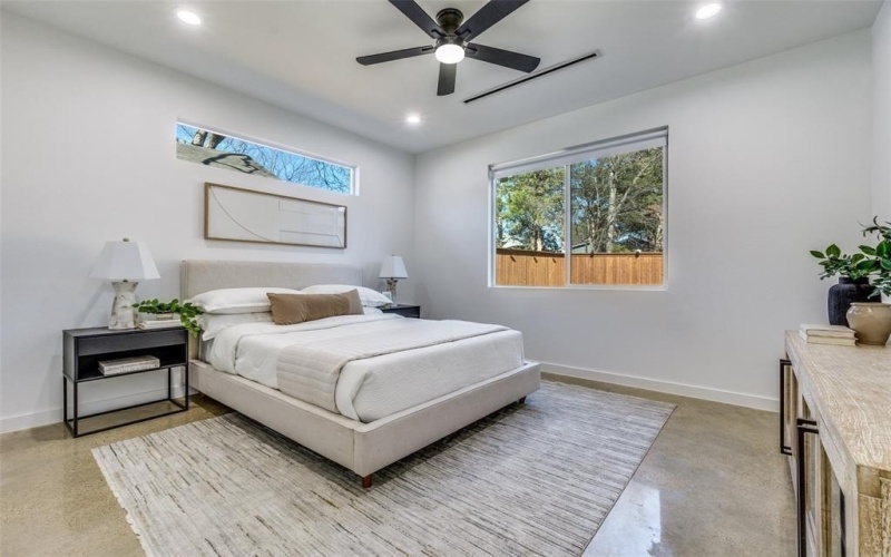 1439 E Louisiana Avenue, Dallas, TX 75216, 3 Habitaciones Habitaciones , ,2 BañosBaños,Residential,En Venta,1439 E Louisiana Avenue,0,21155290