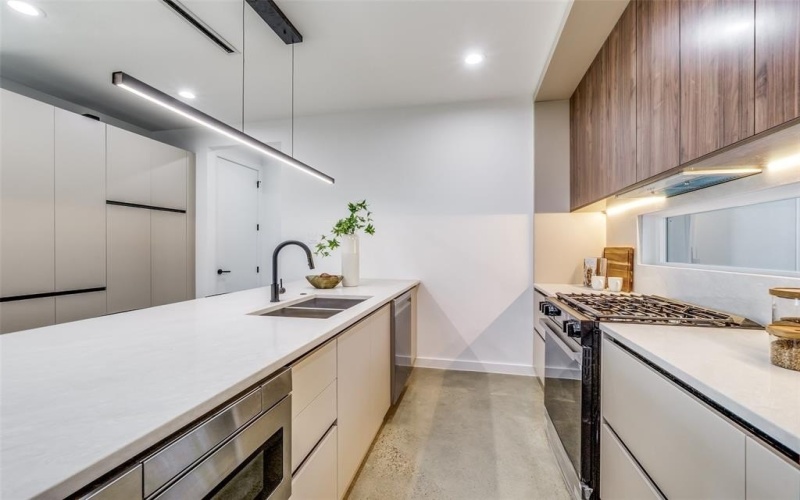 1439 E Louisiana Avenue, Dallas, TX 75216, 3 Habitaciones Habitaciones , ,2 BañosBaños,Residential,En Venta,1439 E Louisiana Avenue,0,21155290