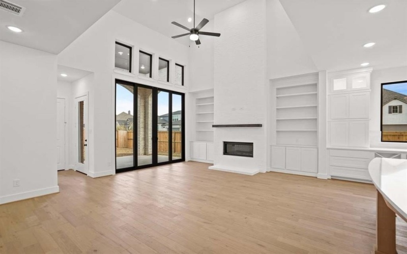 906 Montrose Drive, Rockwall, TX 75087, 4 Habitaciones Habitaciones , ,5 BañosBaños,Residential,En Venta,906 Montrose Drive,0,21155354