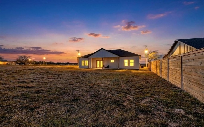 4464 Key Ranch Road, Trinidad, TX 75163, 4 Bedrooms Bedrooms, ,2 BathroomsBathrooms,Residential,For Sale,4464 Key Ranch Road,0,21155516