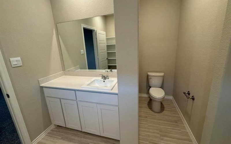 7604 MISTY CREEK Drive, Denton, TX 76249, 3 Habitaciones Habitaciones , ,2 BañosBaños,Residential,En Venta,7604 MISTY CREEK Drive,0,21155538