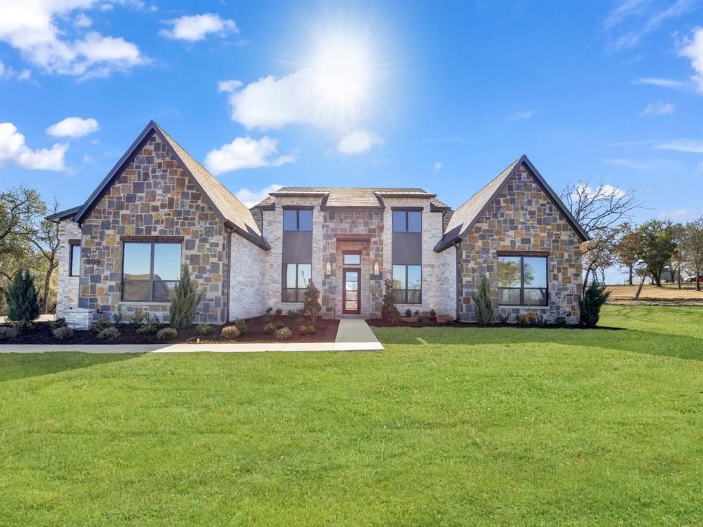 208 Dan Russell Bend, Weatherford, TX 76087, 4 Bedrooms Bedrooms, ,3 BathroomsBathrooms,Residential,For Sale,208 Dan Russell Bend,0,21155821