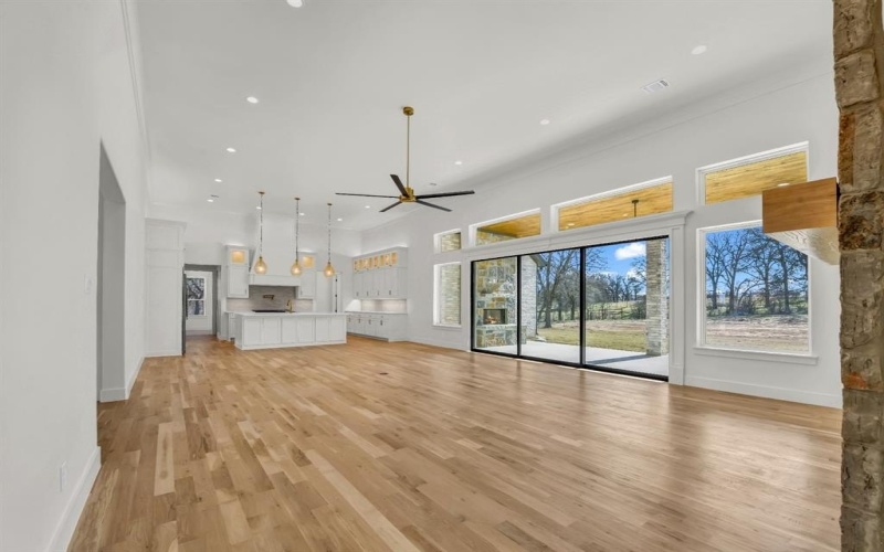 208 Dan Russell Bend, Weatherford, TX 76087, 4 Bedrooms Bedrooms, ,3 BathroomsBathrooms,Residential,For Sale,208 Dan Russell Bend,0,21155821