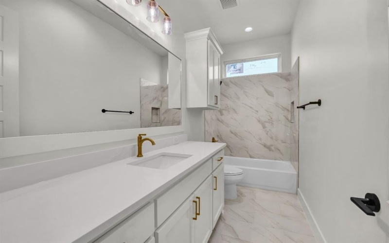 208 Dan Russell Bend, Weatherford, TX 76087, 4 Bedrooms Bedrooms, ,3 BathroomsBathrooms,Residential,For Sale,208 Dan Russell Bend,0,21155821