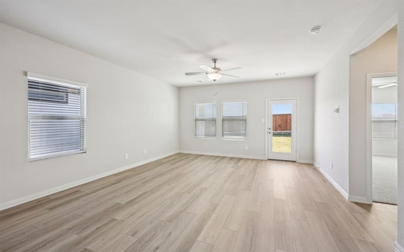 717 Dotty Drive, Princeton, TX 75071, 4 Habitaciones Habitaciones , ,2 BañosBaños,Residential,En Venta,717 Dotty Drive,0,21155876