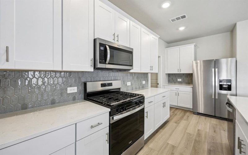 717 Dotty Drive, Princeton, TX 75071, 4 Habitaciones Habitaciones , ,2 BañosBaños,Residential,En Venta,717 Dotty Drive,0,21155876