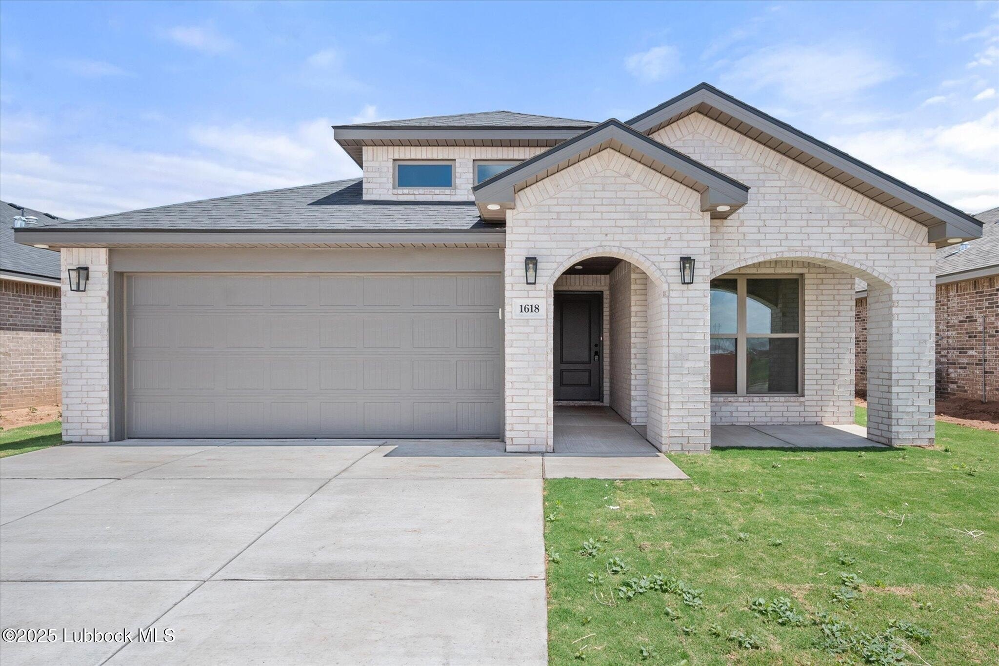 1618 N Dover Avenue, Lubbock, TX 79416, 4 Habitaciones Habitaciones , ,2 BañosBaños,Residential,En Venta,1618 N Dover Avenue,202553320