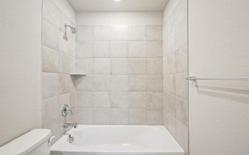 2229 Mustang Way, Seagoville, TX 75159, 4 Bedrooms Bedrooms, ,3 BathroomsBathrooms,Residential,For Sale,2229 Mustang Way,0,21155904