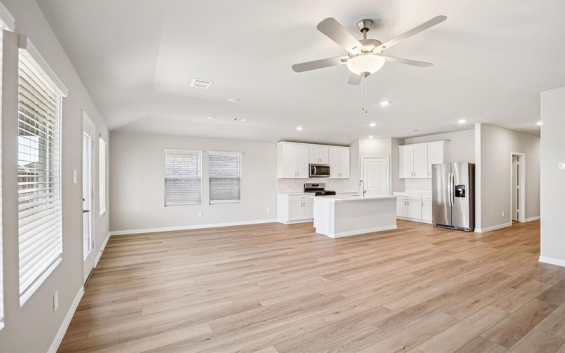 2229 Mustang Way, Seagoville, TX 75159, 4 Bedrooms Bedrooms, ,3 BathroomsBathrooms,Residential,For Sale,2229 Mustang Way,0,21155904