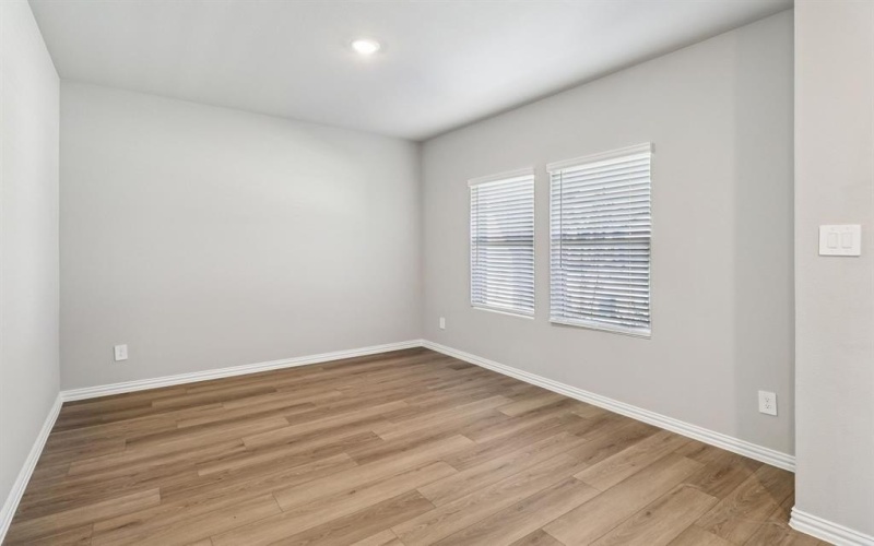 2225 Mustang Way, Seagoville, TX 75159, 4 Habitaciones Habitaciones , ,3 BañosBaños,Residential,En Venta,2225 Mustang Way,0,21155908