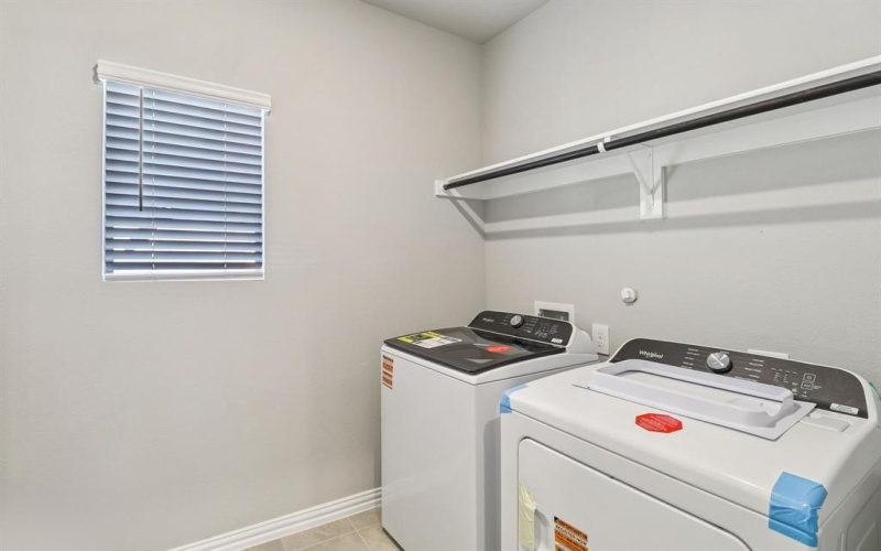 2225 Mustang Way, Seagoville, TX 75159, 4 Habitaciones Habitaciones , ,3 BañosBaños,Residential,En Venta,2225 Mustang Way,0,21155908