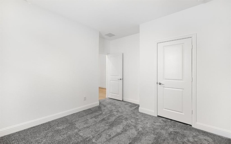 1428 Mustang Canyon Drive, Fort Worth, TX 76052, 4 Habitaciones Habitaciones , ,2 BañosBaños,Residential,En Venta,1428 Mustang Canyon Drive,0,21156021