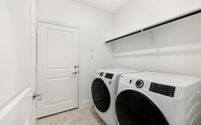 1428 Mustang Canyon Drive, Fort Worth, TX 76052, 4 Habitaciones Habitaciones , ,2 BañosBaños,Residential,En Venta,1428 Mustang Canyon Drive,0,21156021