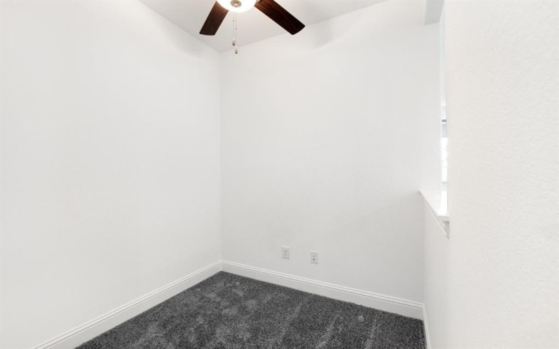 1428 Mustang Canyon Drive, Fort Worth, TX 76052, 4 Habitaciones Habitaciones , ,2 BañosBaños,Residential,En Venta,1428 Mustang Canyon Drive,0,21156021