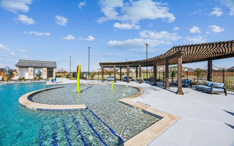 1428 Mustang Canyon Drive, Fort Worth, TX 76052, 4 Habitaciones Habitaciones , ,2 BañosBaños,Residential,En Venta,1428 Mustang Canyon Drive,0,21156021