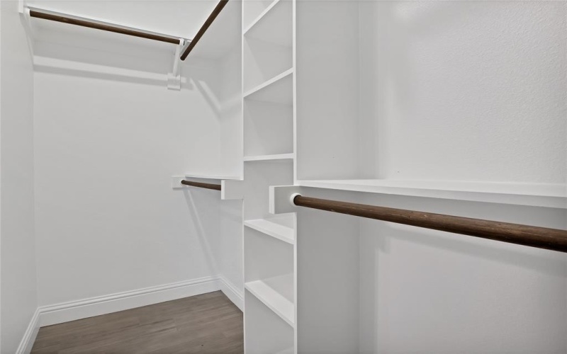 5618 Barkridge Drive, Granbury, TX 76048, 3 Bedrooms Bedrooms, ,2 BathroomsBathrooms,Residential,For Sale,5618 Barkridge Drive,0,21156137