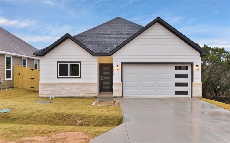 5618 Barkridge Drive, Granbury, TX 76048, 3 Bedrooms Bedrooms, ,2 BathroomsBathrooms,Residential,For Sale,5618 Barkridge Drive,0,21156137