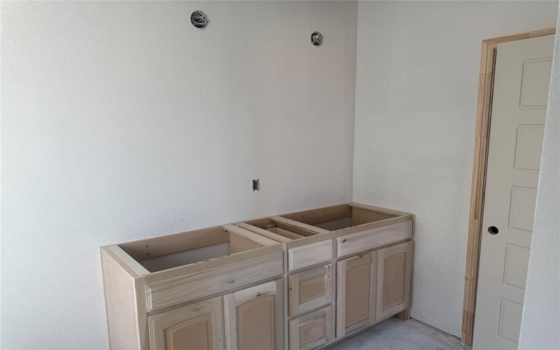 707 Bass Lake Lane, Cleburne, TX 76033, 4 Bedrooms Bedrooms, ,2 BathroomsBathrooms,Residential,For Sale,707 Bass Lake Lane,0,21156148