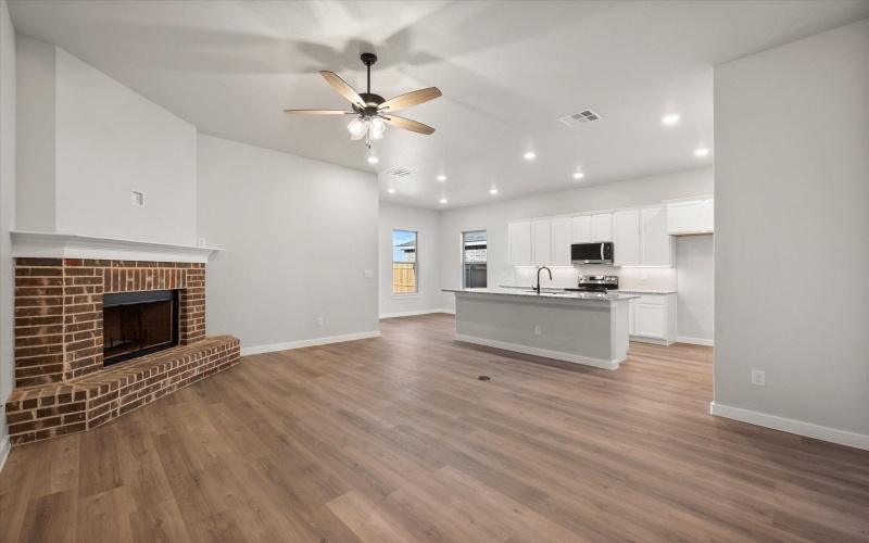 7029 8th Street, Lubbock, TX 79416, 3 Habitaciones Habitaciones , ,2 BañosBaños,Residential,En Venta,7029 8th Street,202553321