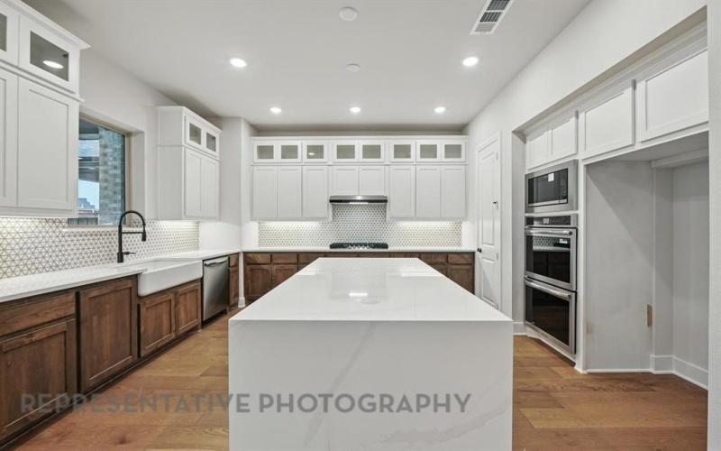 2716 Railway Street, Forney, TX 75126, 4 Bedrooms Bedrooms, ,3 BathroomsBathrooms,Residential,For Sale,2716 Railway Street,0,21156226