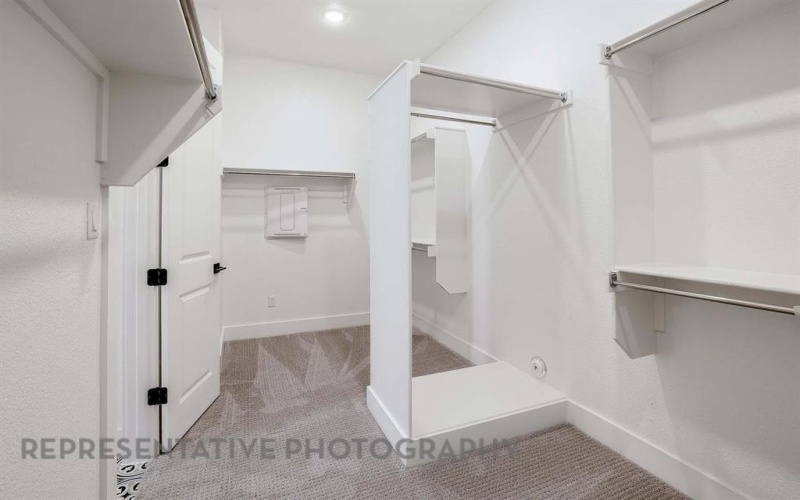 823 Montrose Drive, Rockwall, TX 75087, 5 Bedrooms Bedrooms, ,6 BathroomsBathrooms,Residential,For Sale,823 Montrose Drive,0,21156235