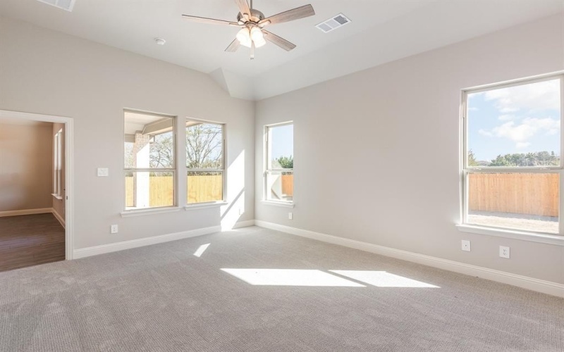 620 Alaina Drive, DeSoto, TX 75115, 4 Habitaciones Habitaciones , ,2 BañosBaños,Residential,En Venta,620 Alaina Drive,0,21156305