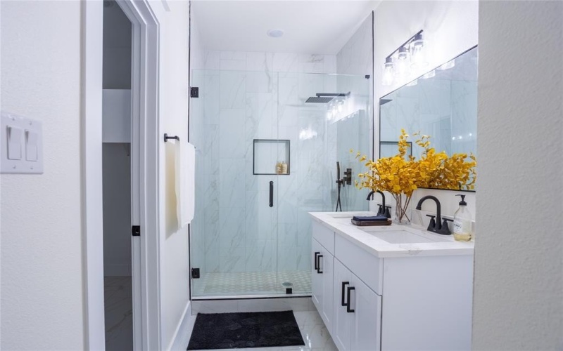 5556 Wainwright Drive, Fort Worth, TX 76112, 3 Bedrooms Bedrooms, ,2 BathroomsBathrooms,Residential,For Sale,5556 Wainwright Drive,0,21156352