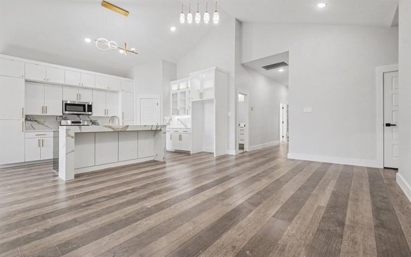 2641 Alabama Avenue, Dallas, TX 75216, 4 Bedrooms Bedrooms, ,3 BathroomsBathrooms,Residential,For Sale,2641 Alabama Avenue,0,21156403