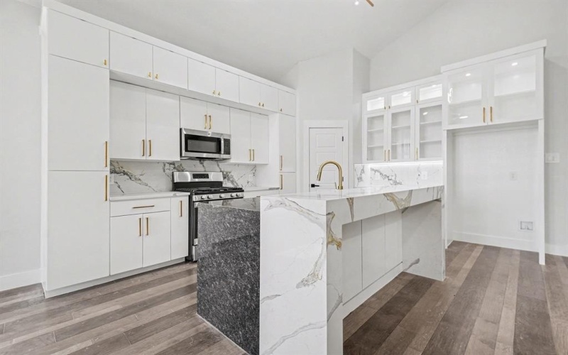 2641 Alabama Avenue, Dallas, TX 75216, 4 Bedrooms Bedrooms, ,3 BathroomsBathrooms,Residential,For Sale,2641 Alabama Avenue,0,21156403