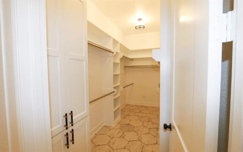 16511 Cooper Way, Tyler, TX 75703, 4 Bedrooms Bedrooms, ,3 BathroomsBathrooms,Residential,For Sale,16511 Cooper Way,0,21156510