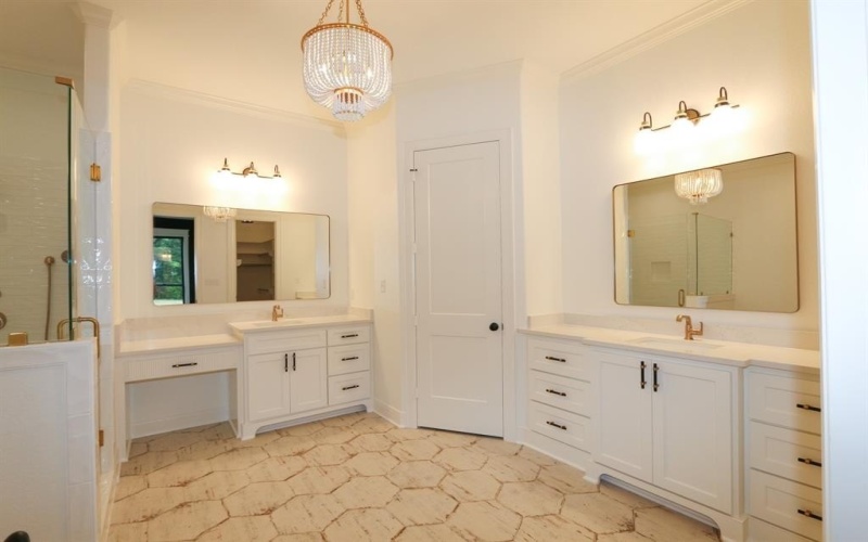 16511 Cooper Way, Tyler, TX 75703, 4 Bedrooms Bedrooms, ,3 BathroomsBathrooms,Residential,For Sale,16511 Cooper Way,0,21156510