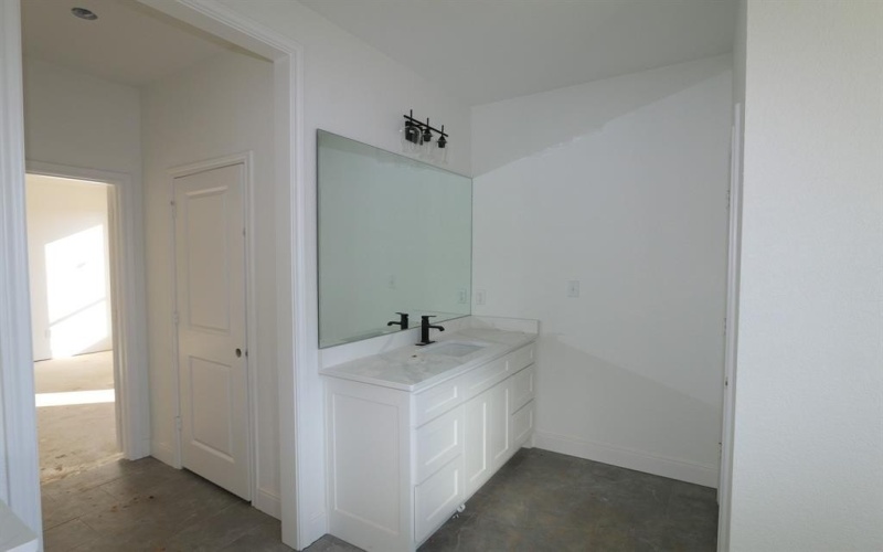 16503 Cooper Way, Tyler, TX 75703, 4 Bedrooms Bedrooms, ,3 BathroomsBathrooms,Residential,For Sale,16503 Cooper Way,0,21156550