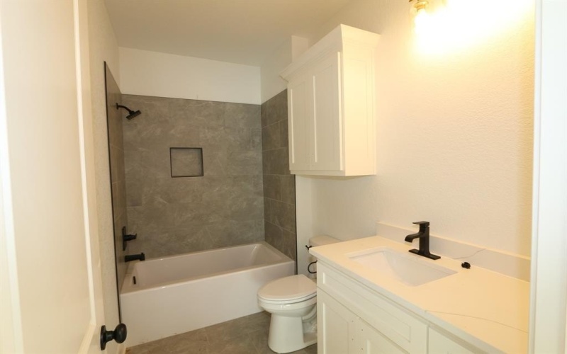 16525 Hailey Court, Tyler, TX 75703, 4 Habitaciones Habitaciones , ,3 BañosBaños,Residential,En Venta,16525 Hailey Court,0,21156637