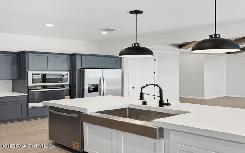 7248 Cimarron Rim Drive, El Paso, TX 79911, 4 Bedrooms Bedrooms, ,2 BathroomsBathrooms,Residential,For Sale,7248 Cimarron Rim Drive,0,936676