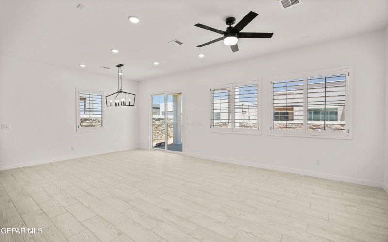 1810 Schyler Love Lane, El Paso, TX 79928, 4 Habitaciones Habitaciones , ,2 BañosBaños,Residential,En Venta,1810 Schyler Love Lane,0,936688