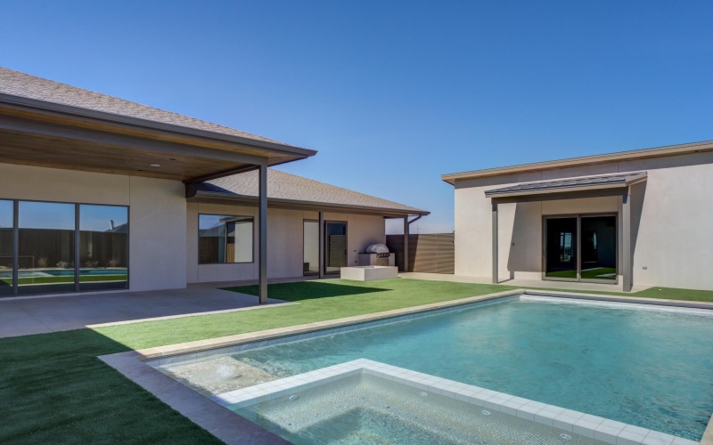 4010 151st Street, Lubbock, TX 79423, 4 Habitaciones Habitaciones , ,5 BañosBaños,Residential,En Venta,4010 151st Street,0,202600830