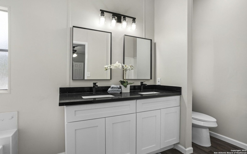 1368 County Road 171, Nixon, TX 78140, 3 Habitaciones Habitaciones , ,2 BañosBaños,Residential,En Venta,1368 County Road 171,0,1907093