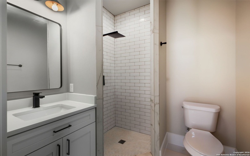 220 Sendera, Canyon Lake, TX 78133, 4 Bedrooms Bedrooms, ,5 BathroomsBathrooms,Residential,For Sale,220 Sendera,0,1932959